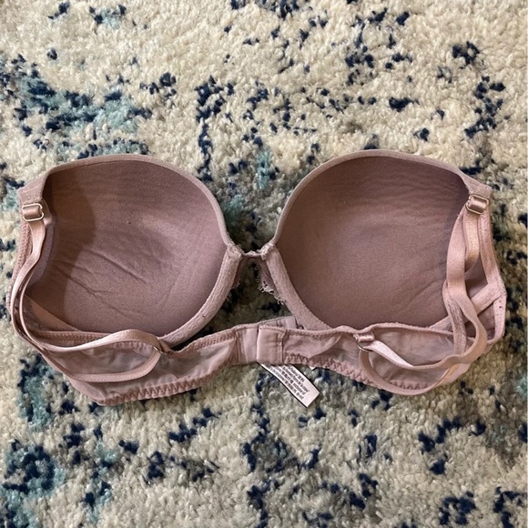 Victoria’s Secret bra 32C - Picture 3 of 4